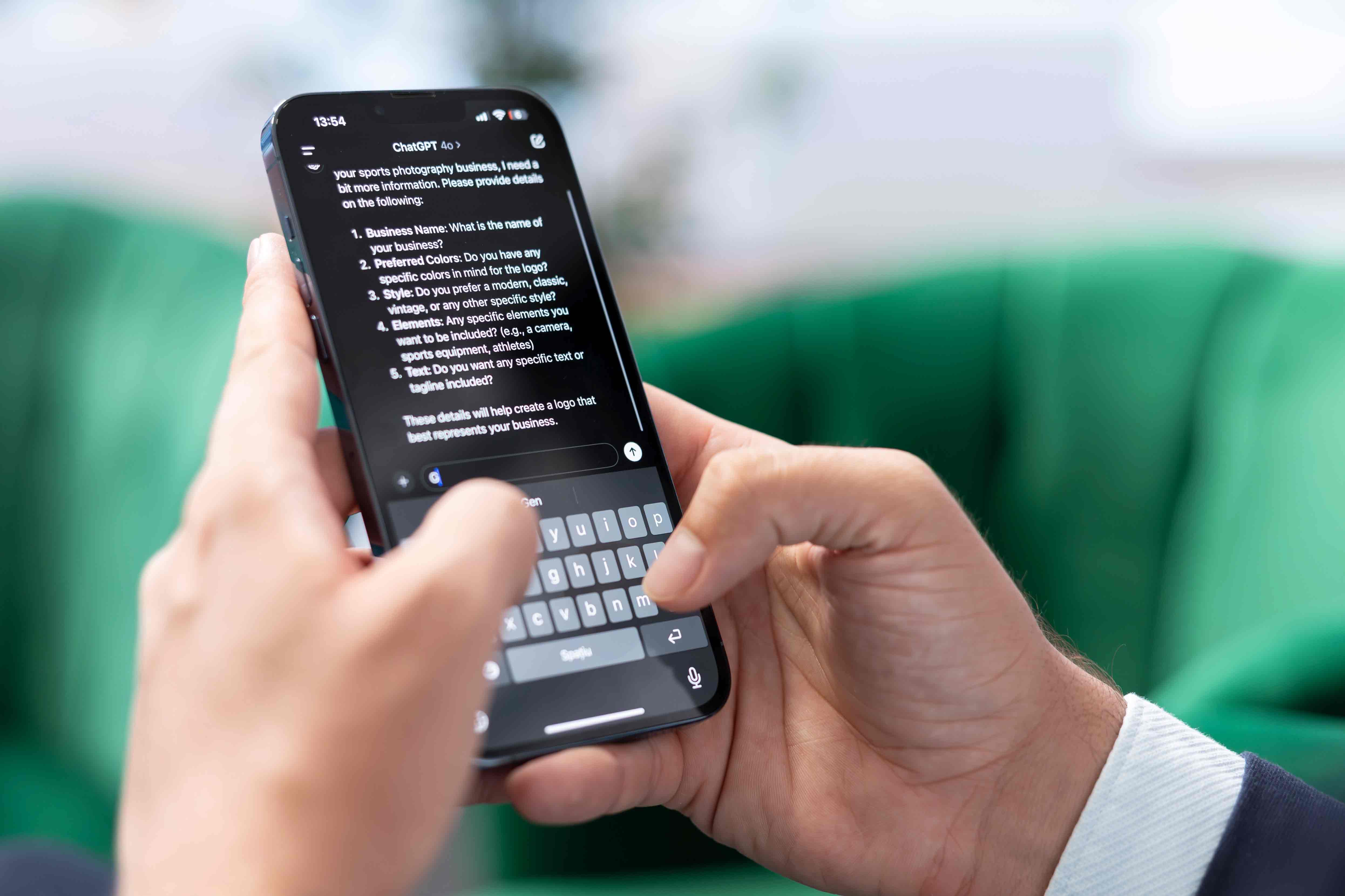 Business owner sending a branded RCS message with images and buttons